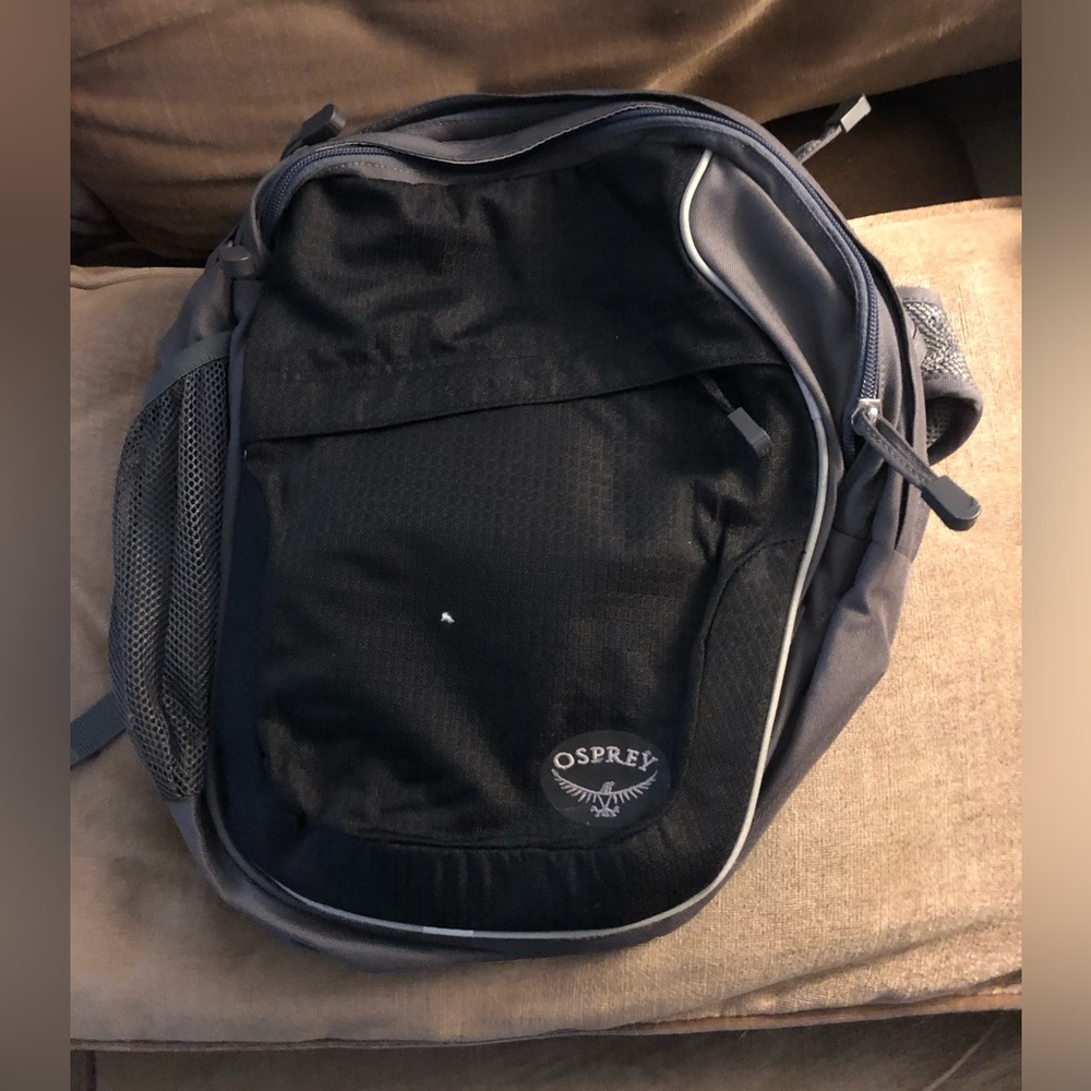 OSPREY Large Daylite Sling Bag- 128A $35 or $30 w/offer